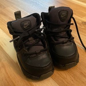 Nike Manoa Baby Boots